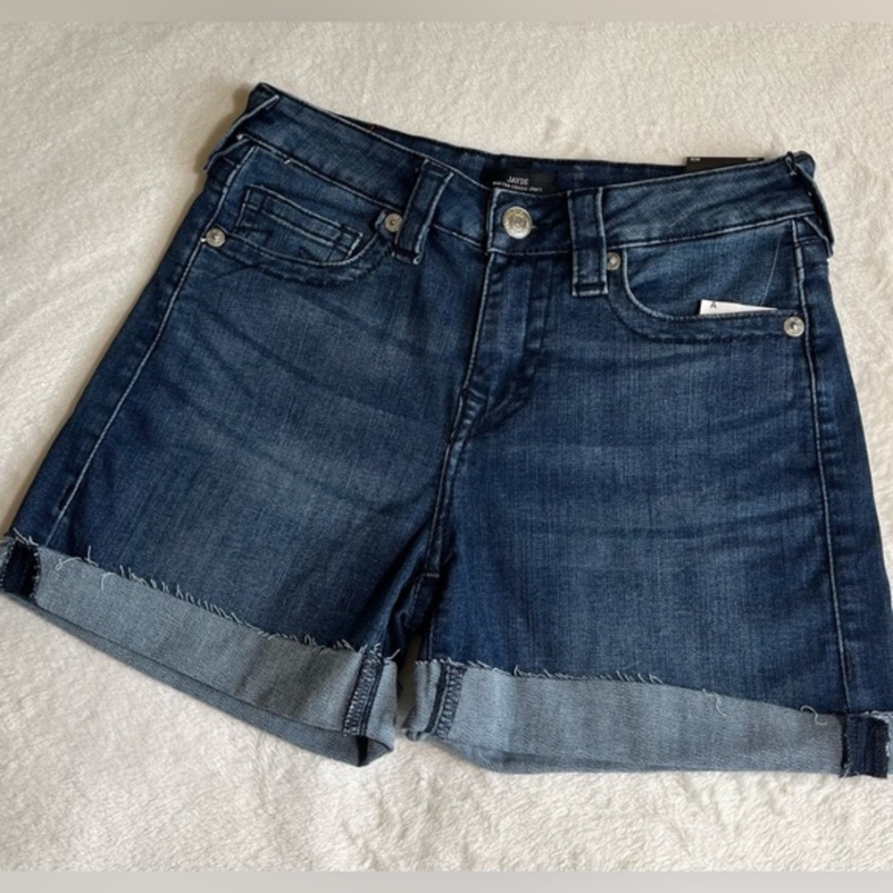 New TRUE RELIGION Jayde mid rise classic Short women Sz W28